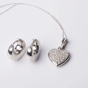 colgante y aros de plata